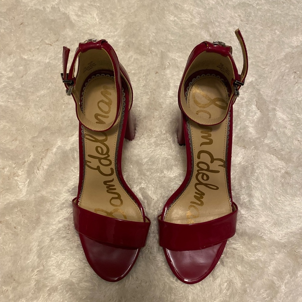 Sam Edelman Heels small holes on shoe